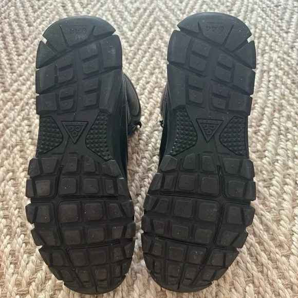 Nike Air Nevist ACG in VGUC - Picture 6 of 8